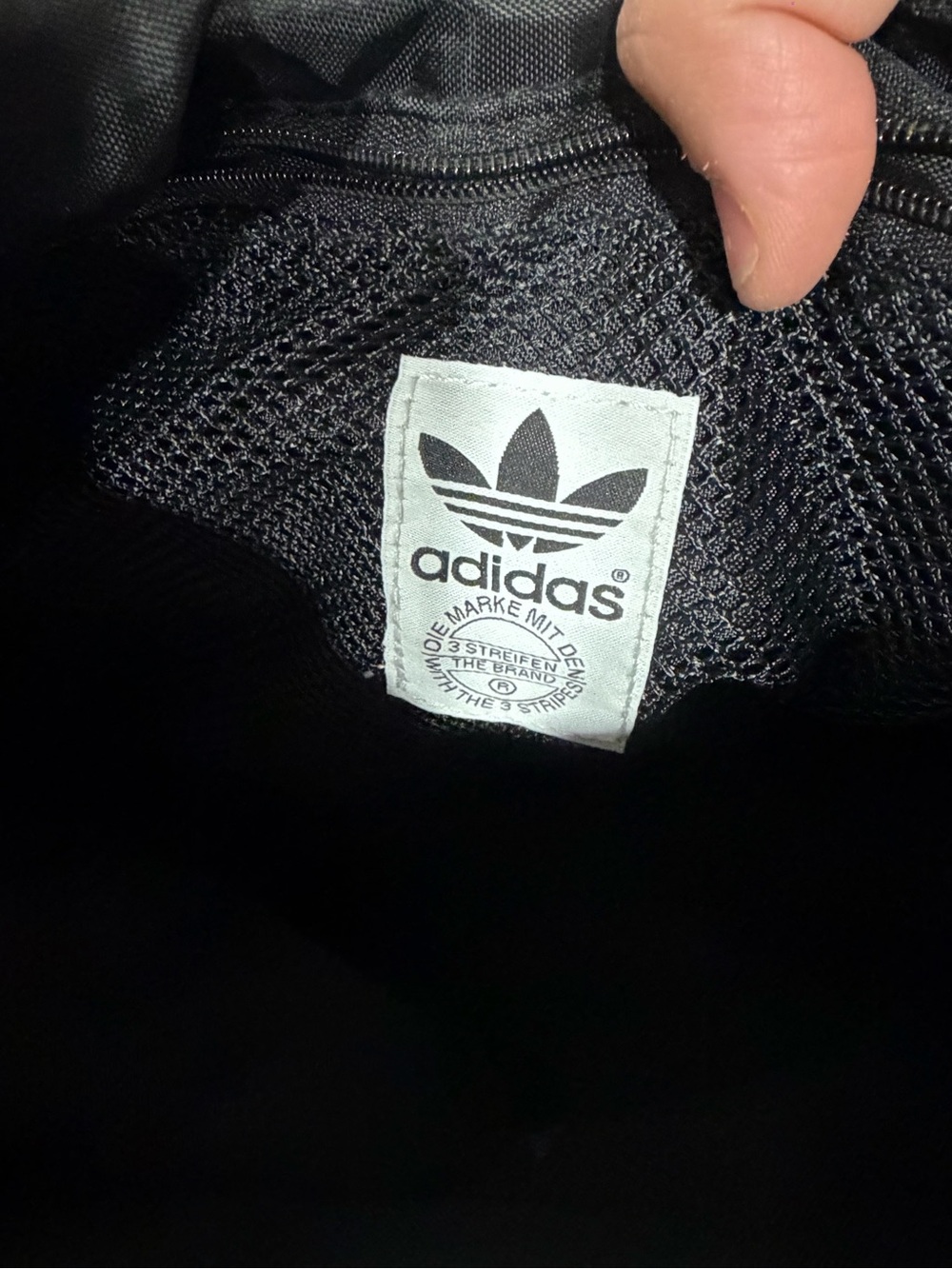 Adidas Originals Black and Gray Crossbody Shoulder Bag - Picture 9 of 11